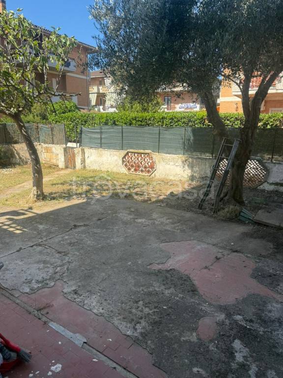 appartamento in vendita a Cerveteri in zona Cerenova