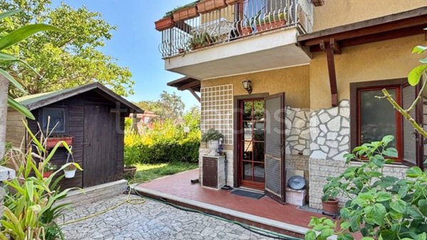 casa indipendente in vendita a Cerveteri in zona Valcanneto