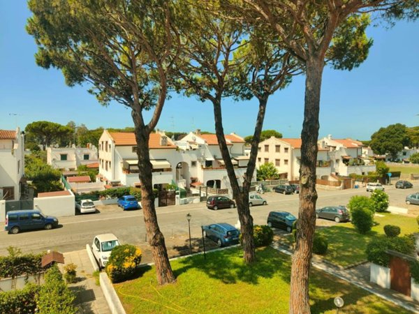appartamento in vendita a Cerveteri in zona Marina di Cerveteri