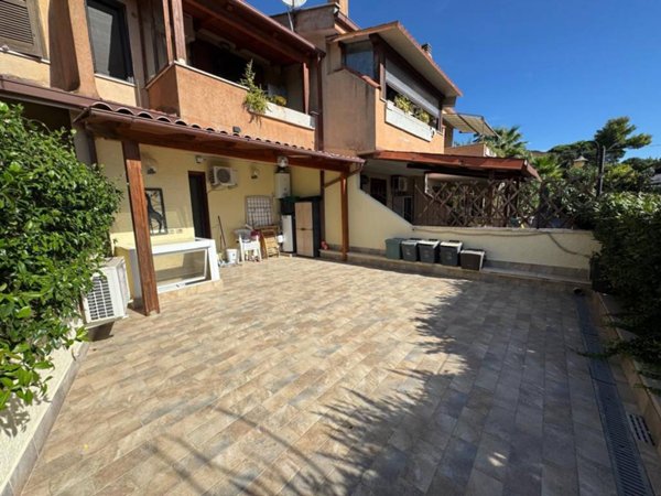 casa indipendente in vendita a Cerveteri in zona Valcanneto