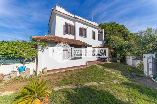 casa indipendente in vendita a Cerveteri in zona Cerenova