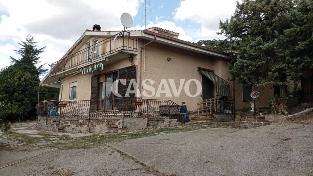 casa indipendente in vendita a Cerveteri in zona Sasso