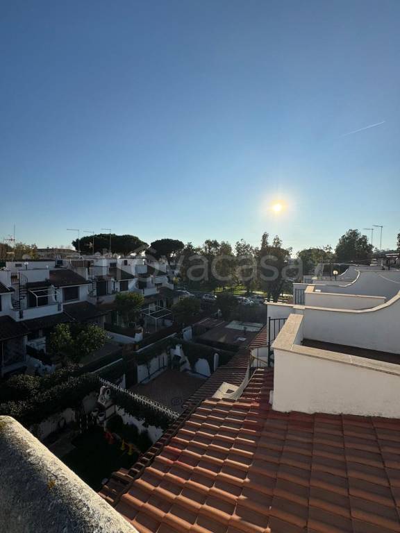 casa indipendente in vendita a Cerveteri in zona Marina di Cerveteri