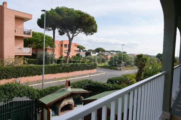 appartamento in vendita a Cerveteri in zona Marina di Cerveteri