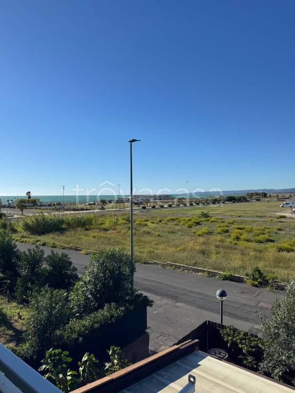 appartamento in vendita a Cerveteri in zona Marina di Cerveteri