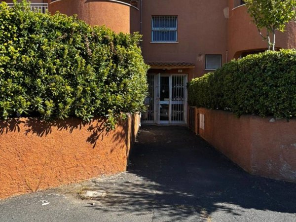 appartamento in vendita a Cerveteri in zona Cerenova