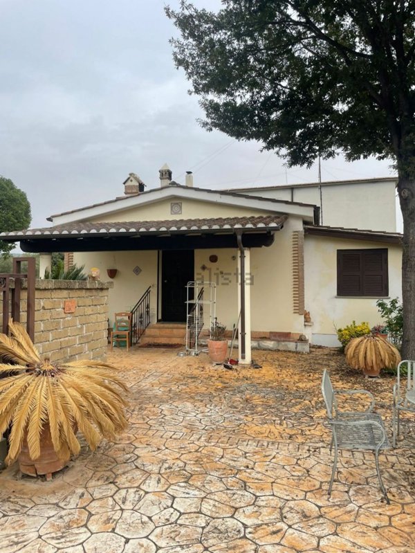 appartamento in vendita a Cerveteri in zona Sasso