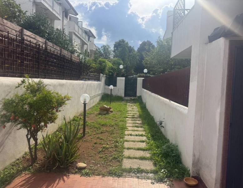 appartamento in vendita a Cerveteri in zona Marina di Cerveteri