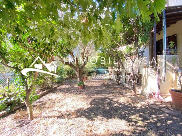 casa indipendente in vendita a Cerveteri in zona Ceri