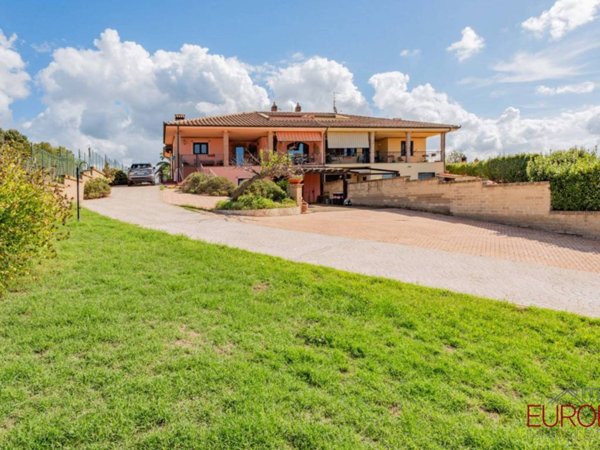 casa indipendente in vendita a Cerveteri in zona Sasso