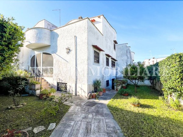 casa indipendente in vendita a Cerveteri in zona Marina di Cerveteri