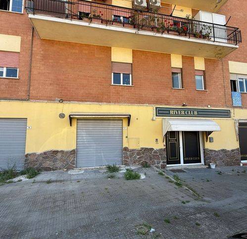 negozio in vendita a Cerveteri