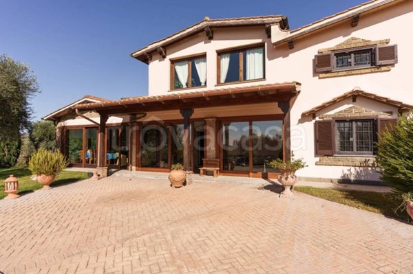 casa indipendente in vendita a Cerveteri