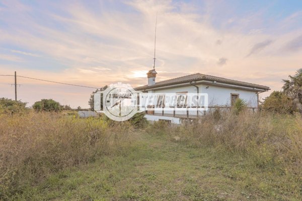 casa indipendente in vendita a Cerveteri in zona Cerenova