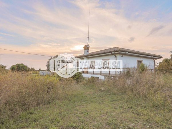 casa indipendente in vendita a Cerveteri in zona Cerenova