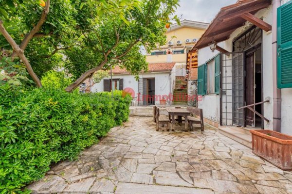 casa indipendente in vendita a Cerveteri