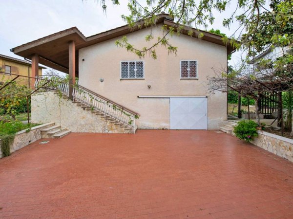 casa indipendente in vendita a Cerveteri in zona Valcanneto