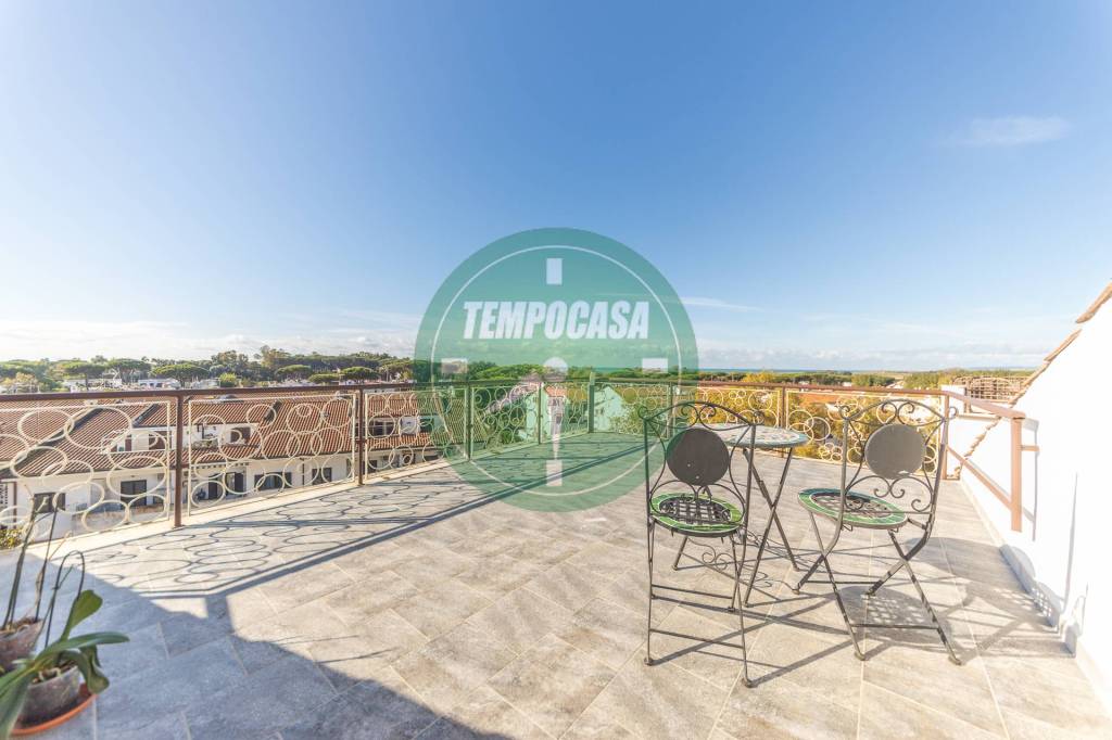 appartamento in vendita a Cerveteri in zona Marina di Cerveteri