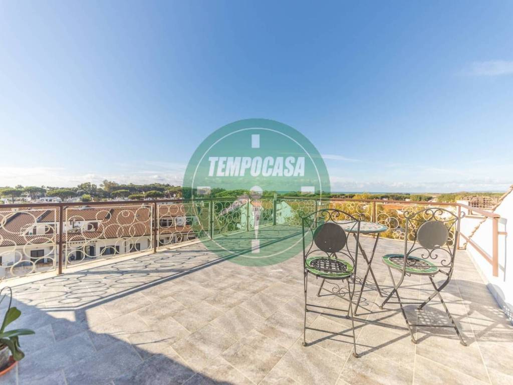 appartamento in vendita a Cerveteri in zona Marina di Cerveteri