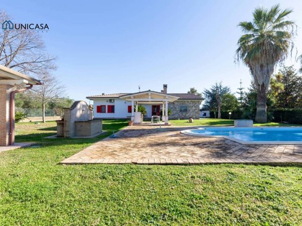 casa indipendente in vendita a Cerveteri in zona Furbara