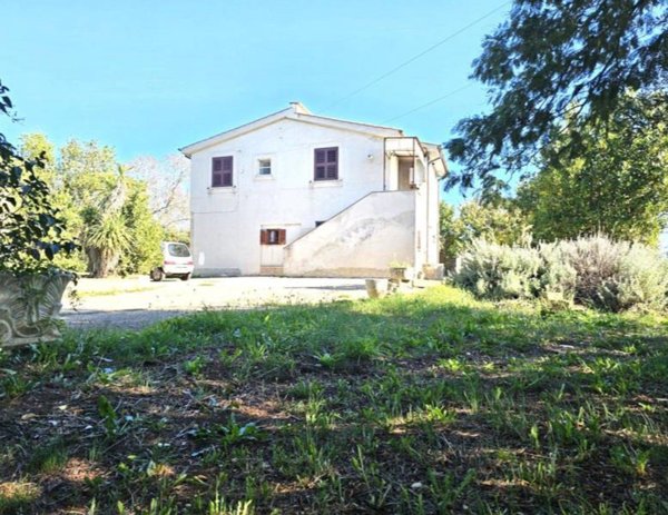 casa indipendente in vendita a Cerveteri