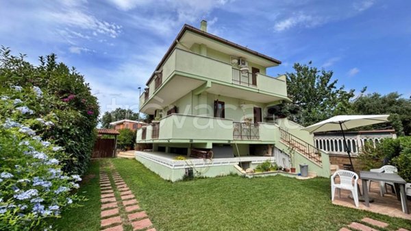 casa indipendente in vendita a Cerveteri in zona Valcanneto