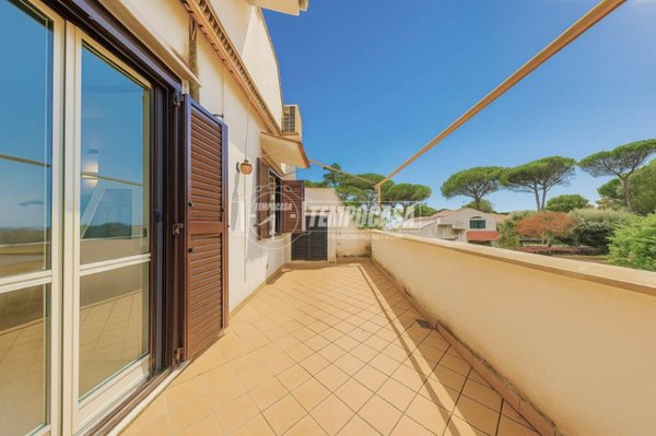 appartamento in vendita a Cerveteri in zona Cerenova