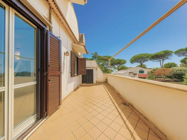 appartamento in vendita a Cerveteri in zona Cerenova