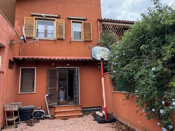 casa indipendente in vendita a Cerveteri