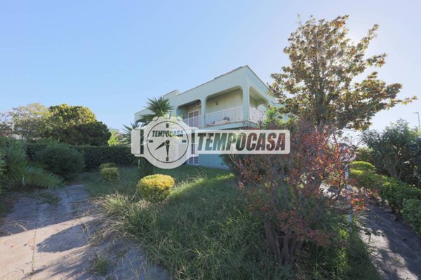 appartamento in vendita a Cerveteri in zona Marina di Cerveteri