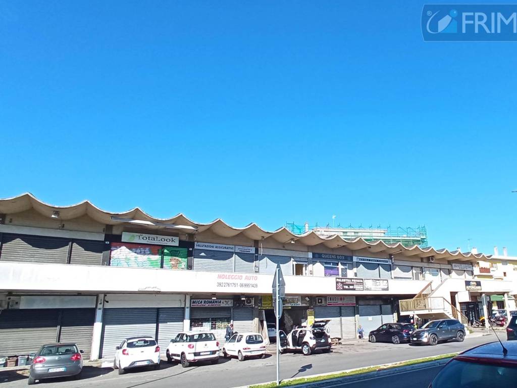 negozio in vendita a Cerveteri