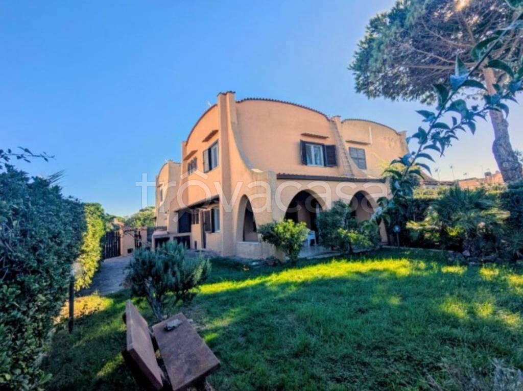 casa indipendente in vendita a Cerveteri in zona Valcanneto