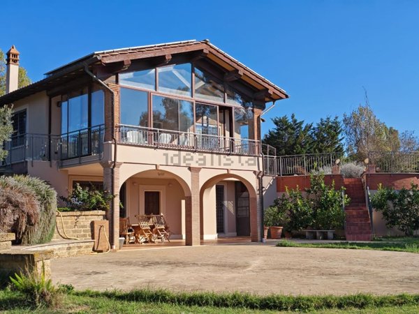 casa indipendente in vendita a Cerveteri