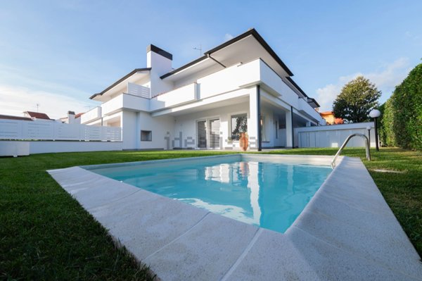 casa indipendente in vendita a Cerveteri in zona Valcanneto