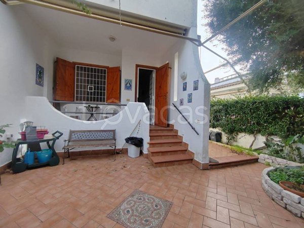 appartamento in vendita a Cerveteri in zona Cerenova