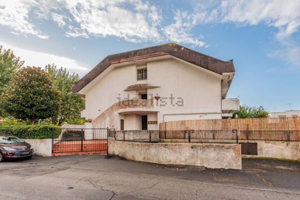 appartamento in vendita a Cerveteri in zona Marina di Cerveteri