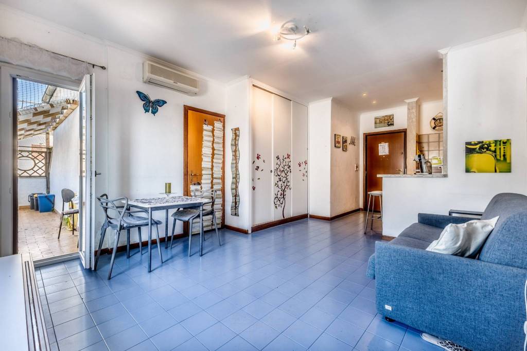 appartamento in vendita a Cerveteri in zona Marina di Cerveteri