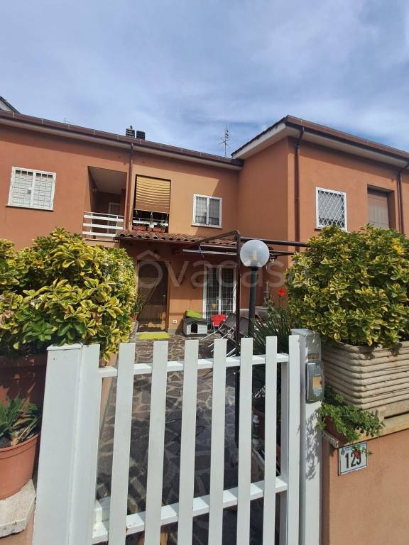 casa indipendente in vendita a Cerveteri in zona Valcanneto