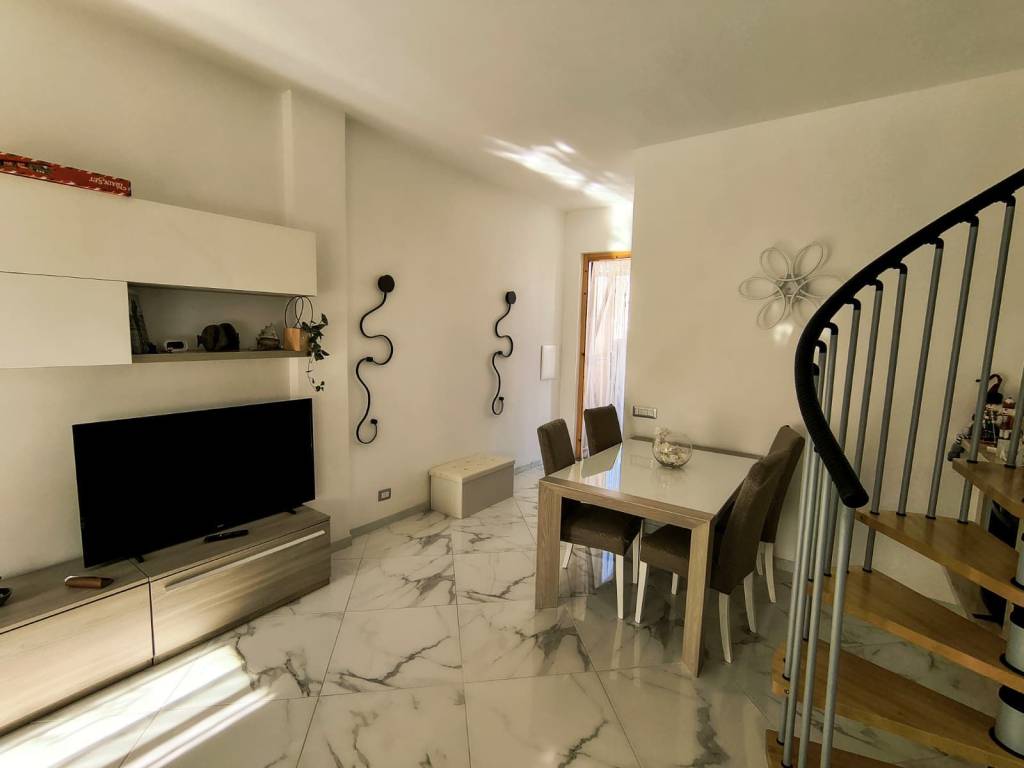 appartamento in vendita a Cerveteri in zona Marina di Cerveteri