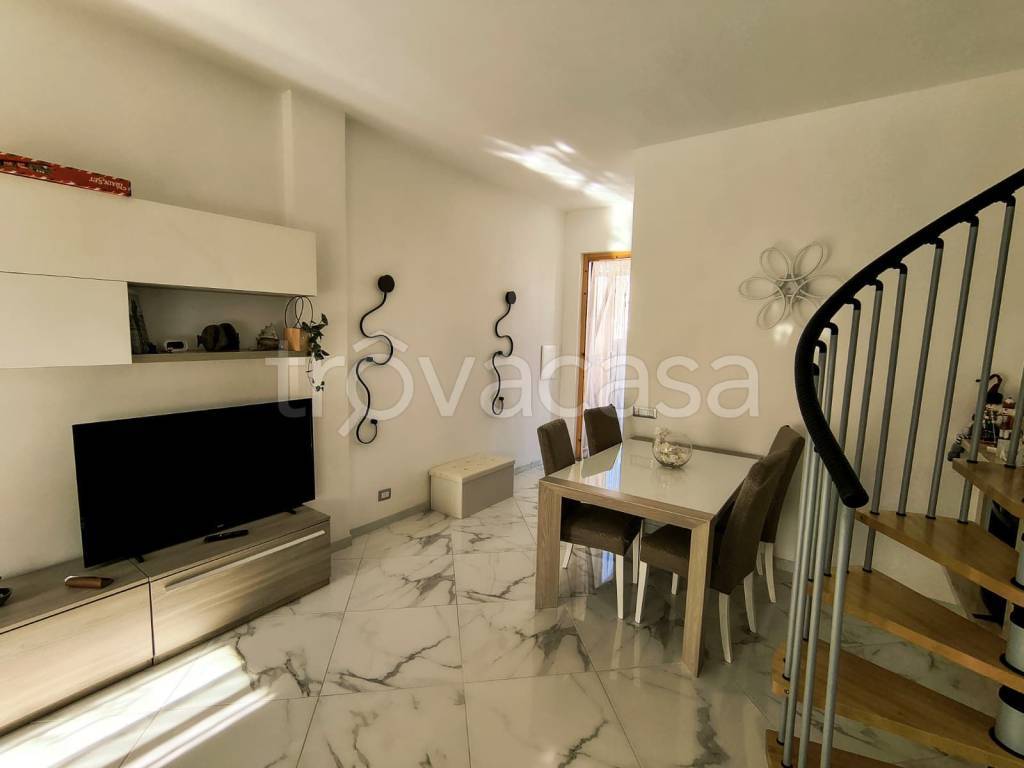 appartamento in vendita a Cerveteri in zona Marina di Cerveteri