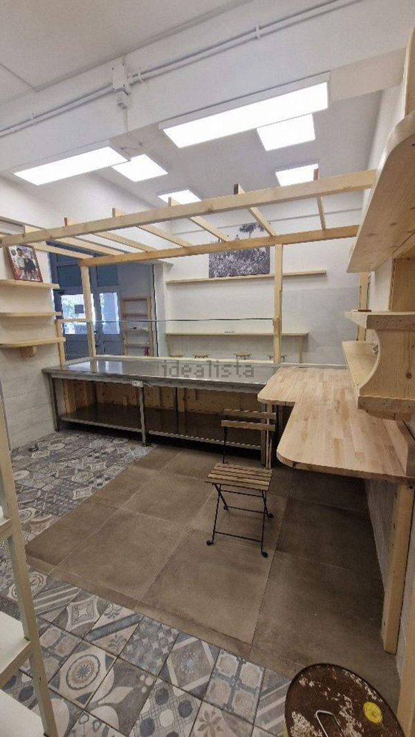 locale commerciale in vendita a Cerveteri in zona Marina di Cerveteri