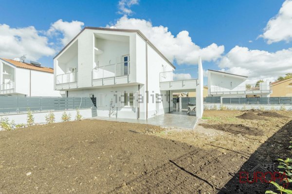 casa indipendente in vendita a Cerveteri