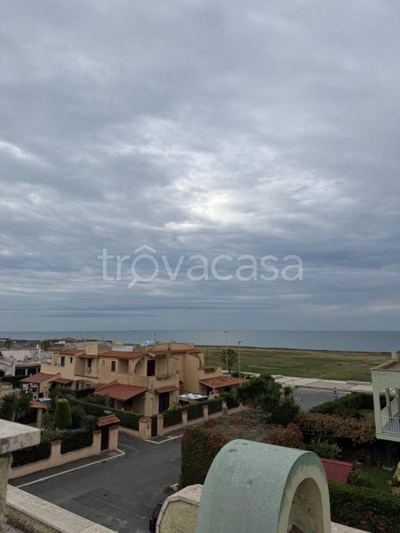 appartamento in vendita a Cerveteri in zona Marina di Cerveteri