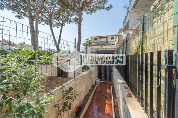 appartamento in vendita a Cerveteri in zona Cerenova