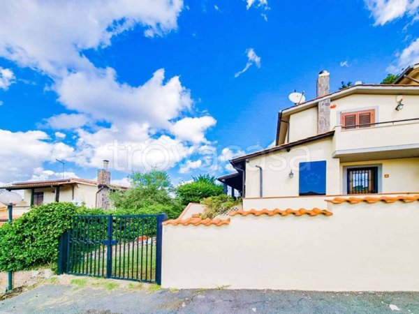 casa indipendente in vendita a Cerveteri in zona Sasso