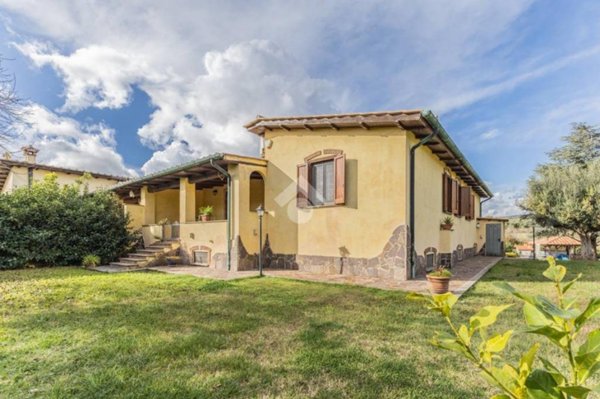 casa indipendente in vendita a Cerveteri in zona Sasso