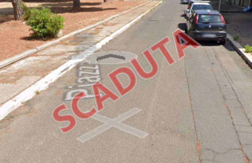 negozio in vendita a Cerveteri in zona Marina di Cerveteri