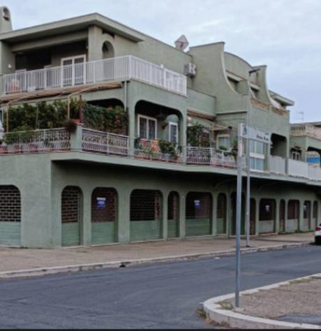 pentavano in vendita a Cerveteri in zona Marina di Cerveteri