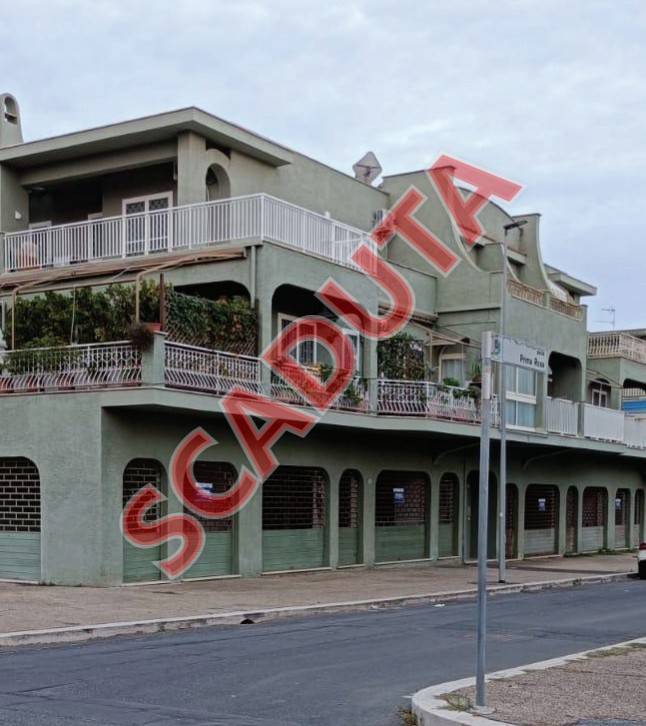 negozio in vendita a Cerveteri in zona Marina di Cerveteri