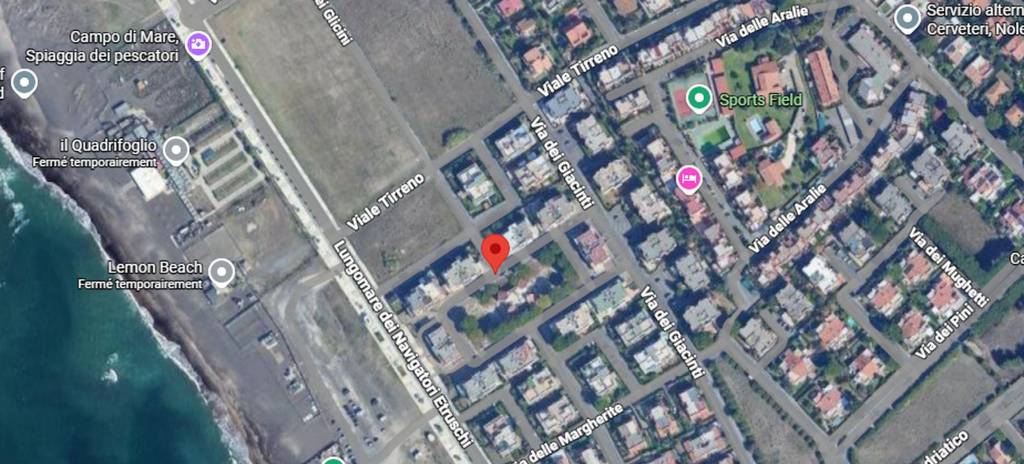 negozio in vendita a Cerveteri in zona Marina di Cerveteri